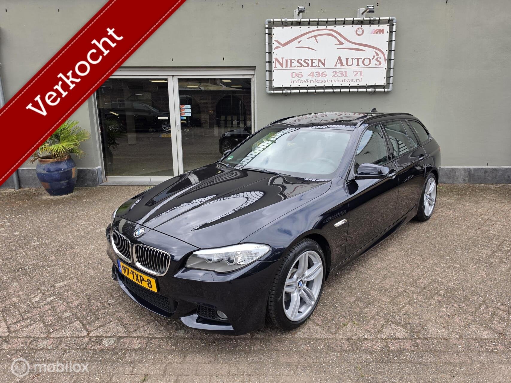 BMW 5-serie Touring 520i Executive M-sport Nieuwe Ketting, Auto's, BMW, Automaat, Euro 5, 4 cilinders, 2000 kg