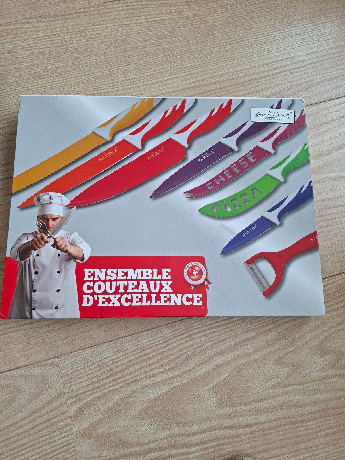 Nieuwe messenset met schiller - Diverse kleuren, Overige typen, Nieuw, Ophalen of Verzenden, Metaal