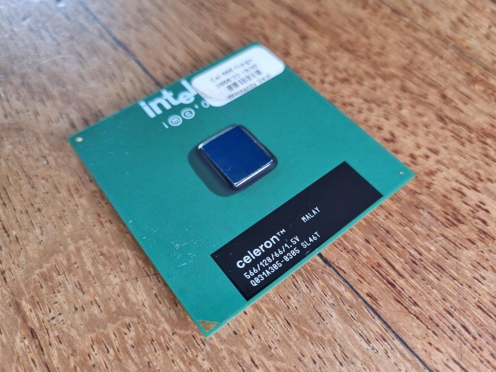Intel Celeron 566 MHz processor, Ophalen, Minder dan 2 Ghz, Zo goed als nieuw, Intel Celeron