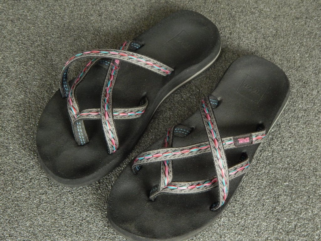 Teva teenslippers , maat 38, Kleding | Dames, Schoenen, Slippers, Overige kleuren, Ophalen of Verzenden, Zo goed als nieuw