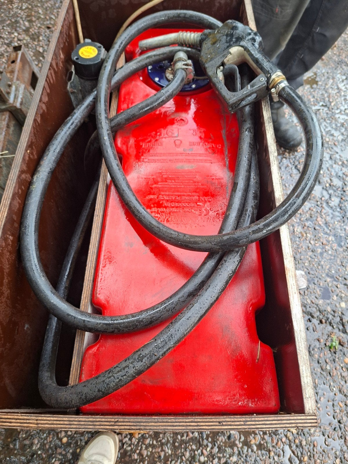Brandstoftank met pomp en slang - 91 liter, Ophalen of Verzenden, Gebruikt, Universele onderdelen