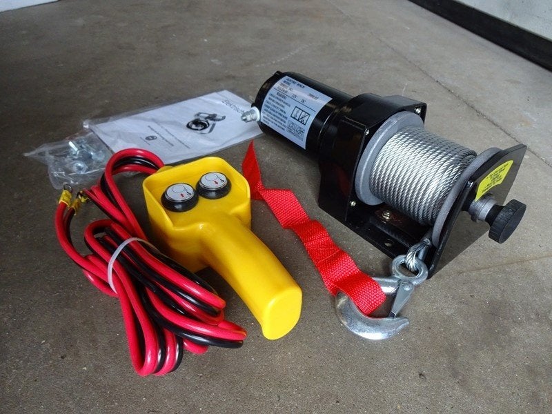12V Lier met capaciteit van 2000 Lbs (nieuw), Ophalen, Nieuw, Elektrisch