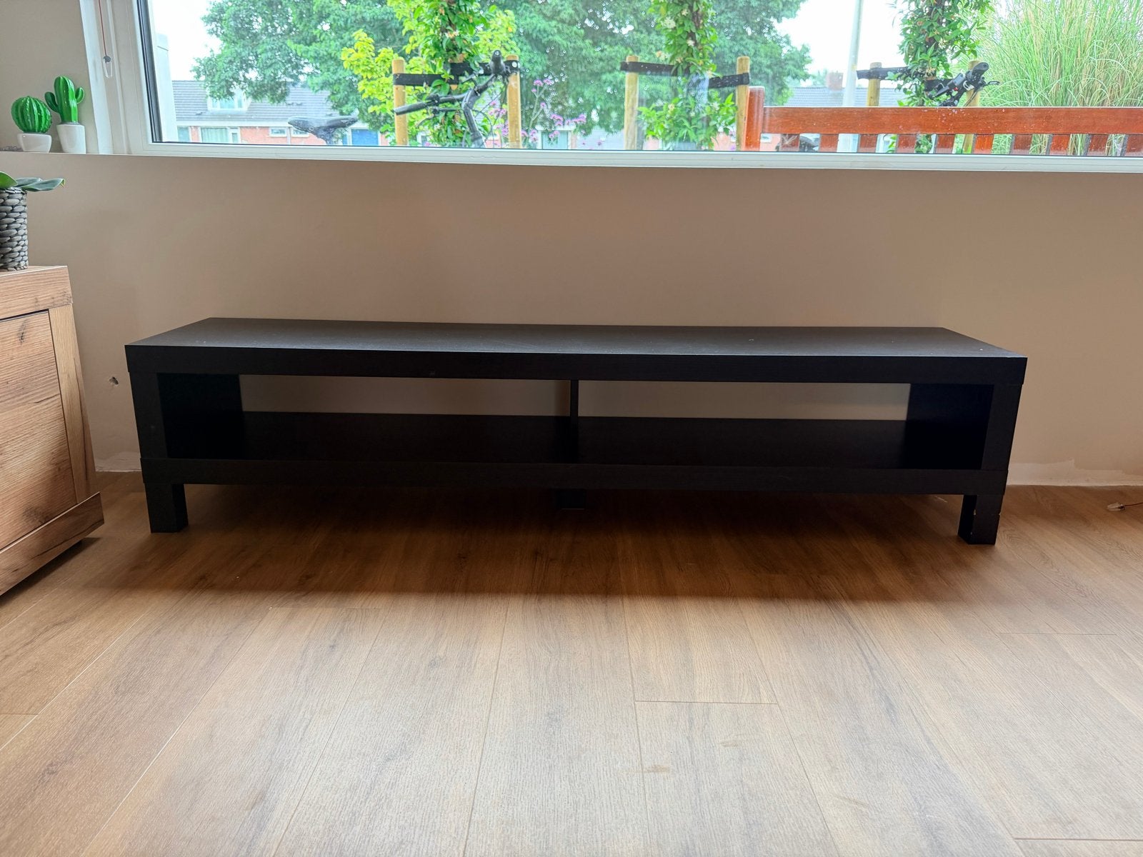 Zwart TV-meubel met opbergruimte, Ophalen, Gebruikt, 150 tot 200 cm, Minder dan 100 cm