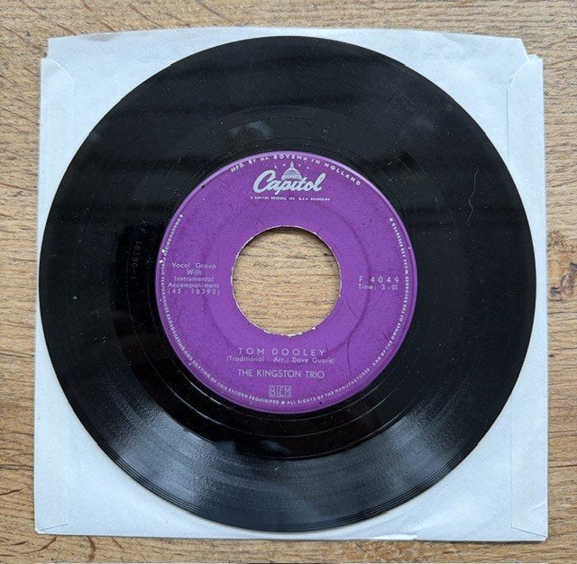 The Kingston Trio - Tom Dooley, Gebruikt, 7 inch, Pop, Beschermende buitenhoes