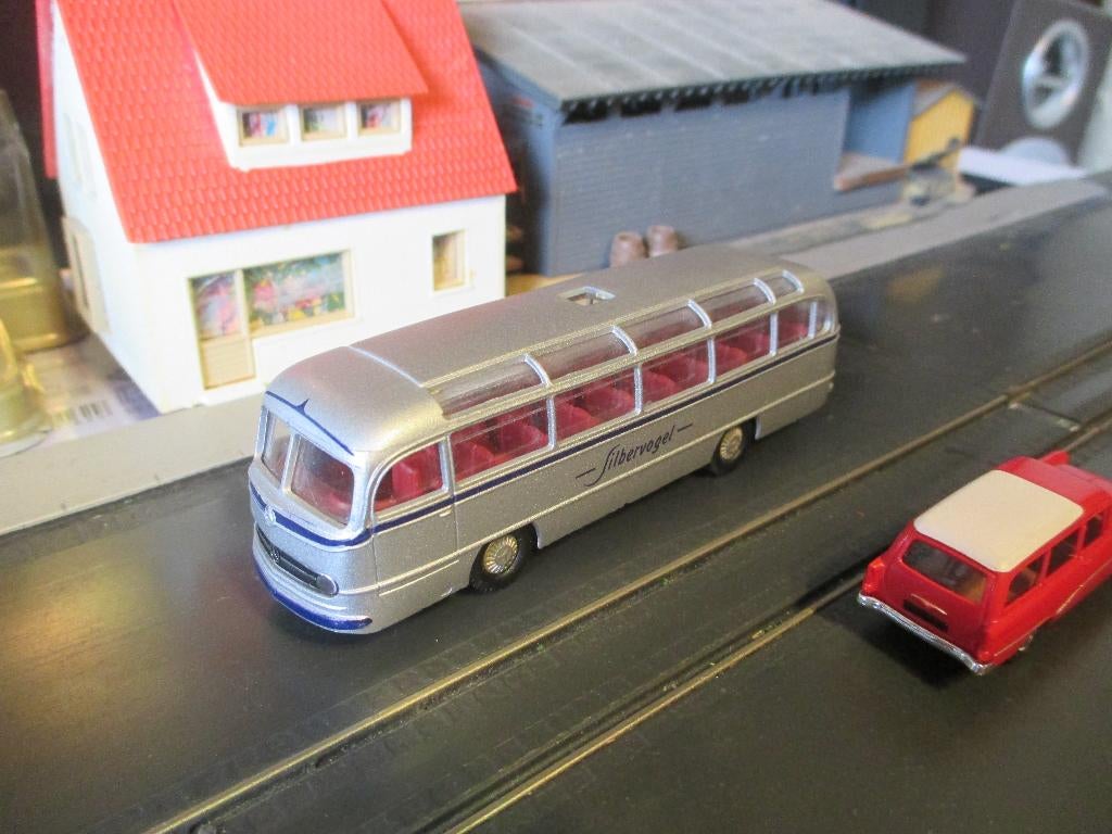 Mercedes Benz O321 Bus - Brekina Silbervogel, Hobby en Vrije tijd, Modelauto's | 1:87, Ophalen of Verzenden, Zo goed als nieuw