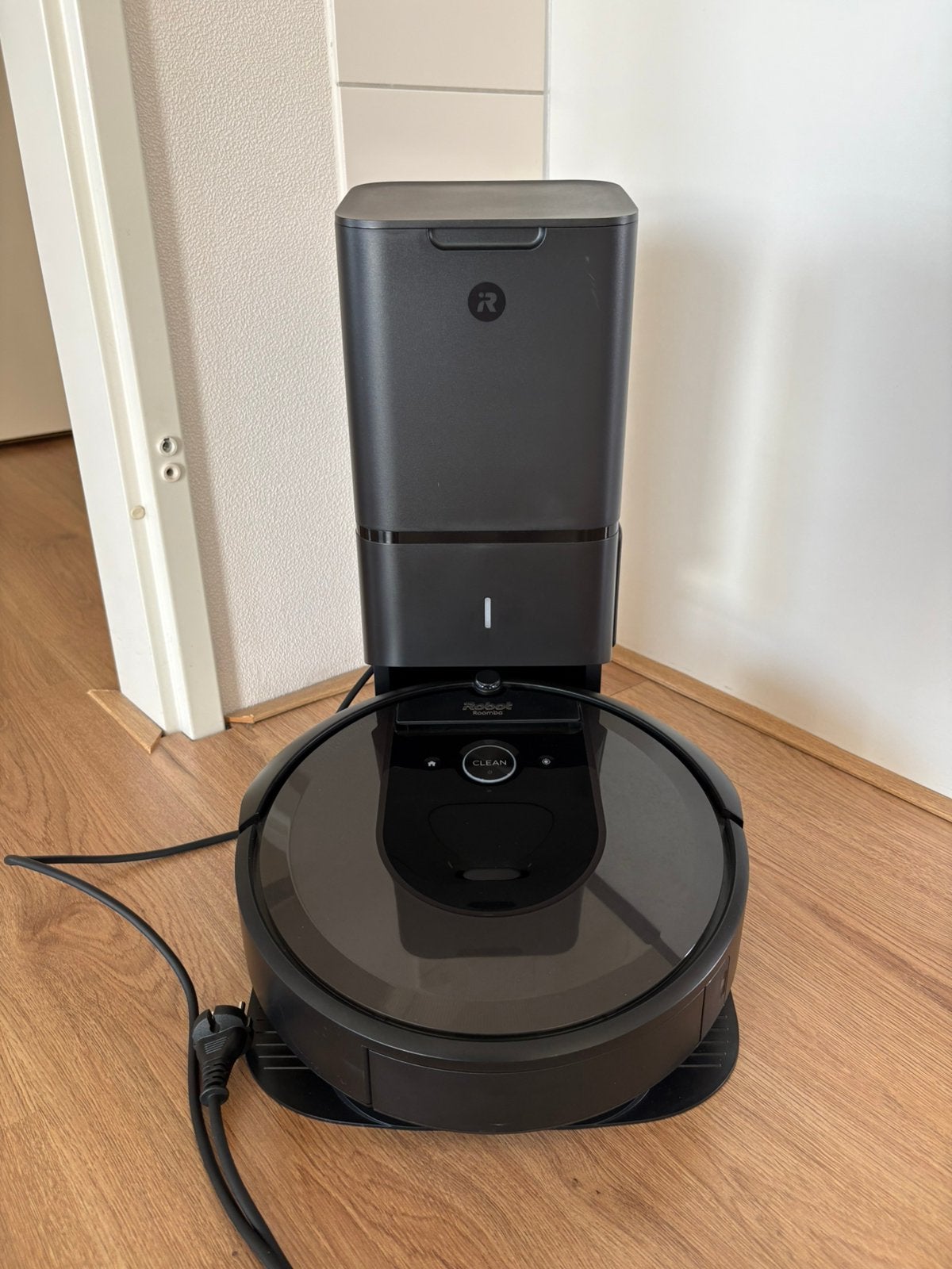 Robotstofzuiger met wifi-verbinding, Witgoed en Apparatuur, Ophalen, Zo goed als nieuw, Robotstofzuiger