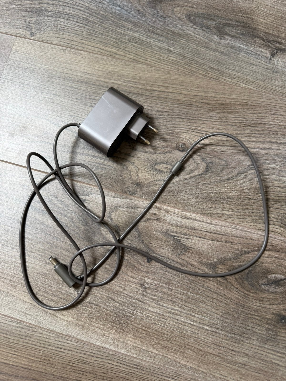 Dyson oplader stofzuiger v8, Ophalen of Verzenden, Gebruikt