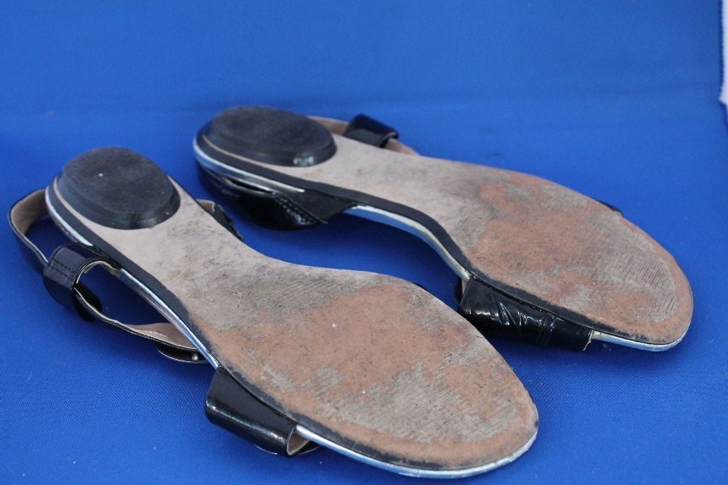 Bronx slippers voor dames, maat 39. Metalen look. K9, Tweedehands verkoop, Tweedehands verkoop, Zwart, Ophalen of Verzenden