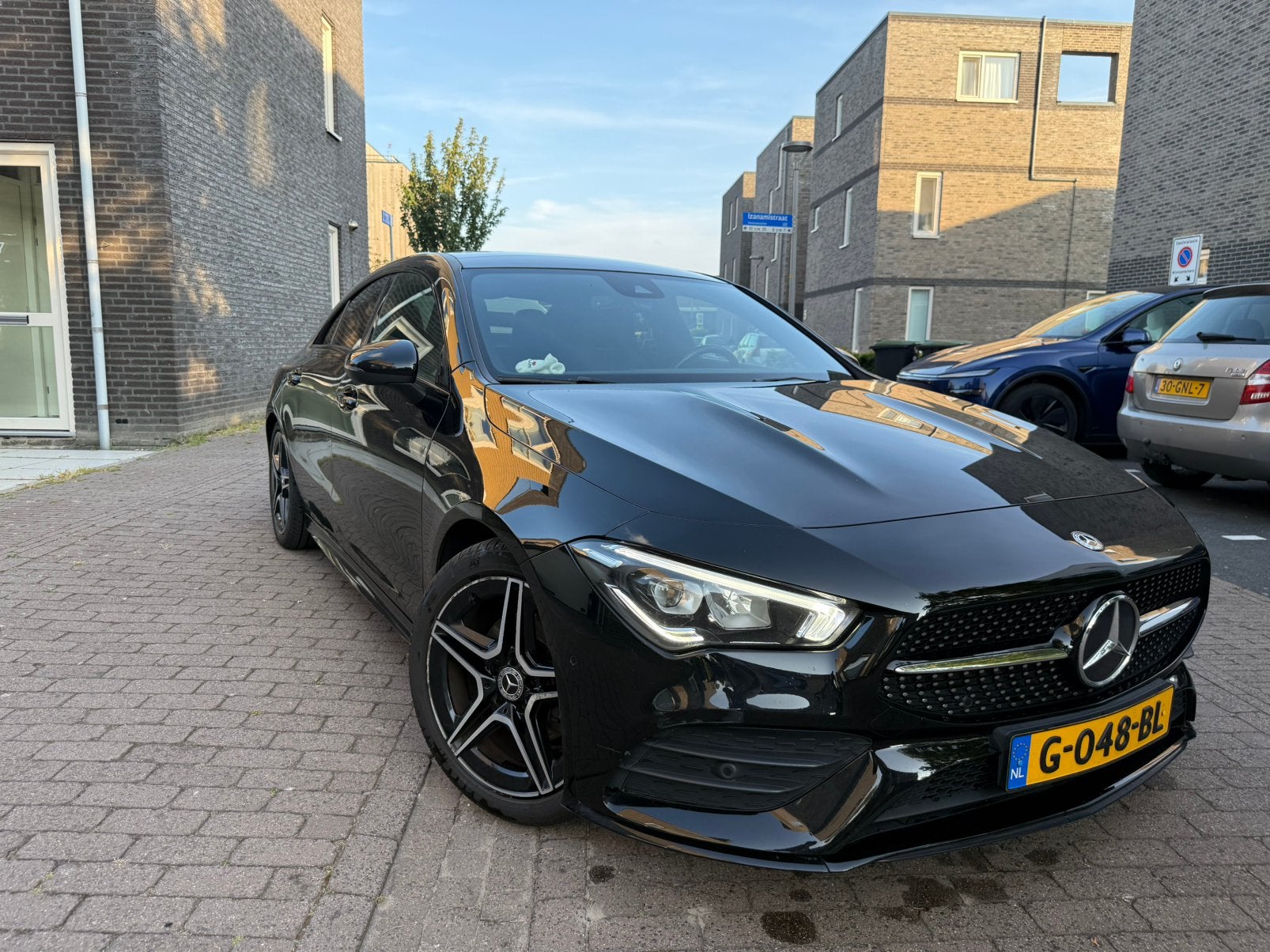 Mercedes-Benz CLA 180 CDI AMG Line 2019 Zwart | VOL OPTIES |, 4 cilinders, Zwart, Origineel Nederlands, Diesel