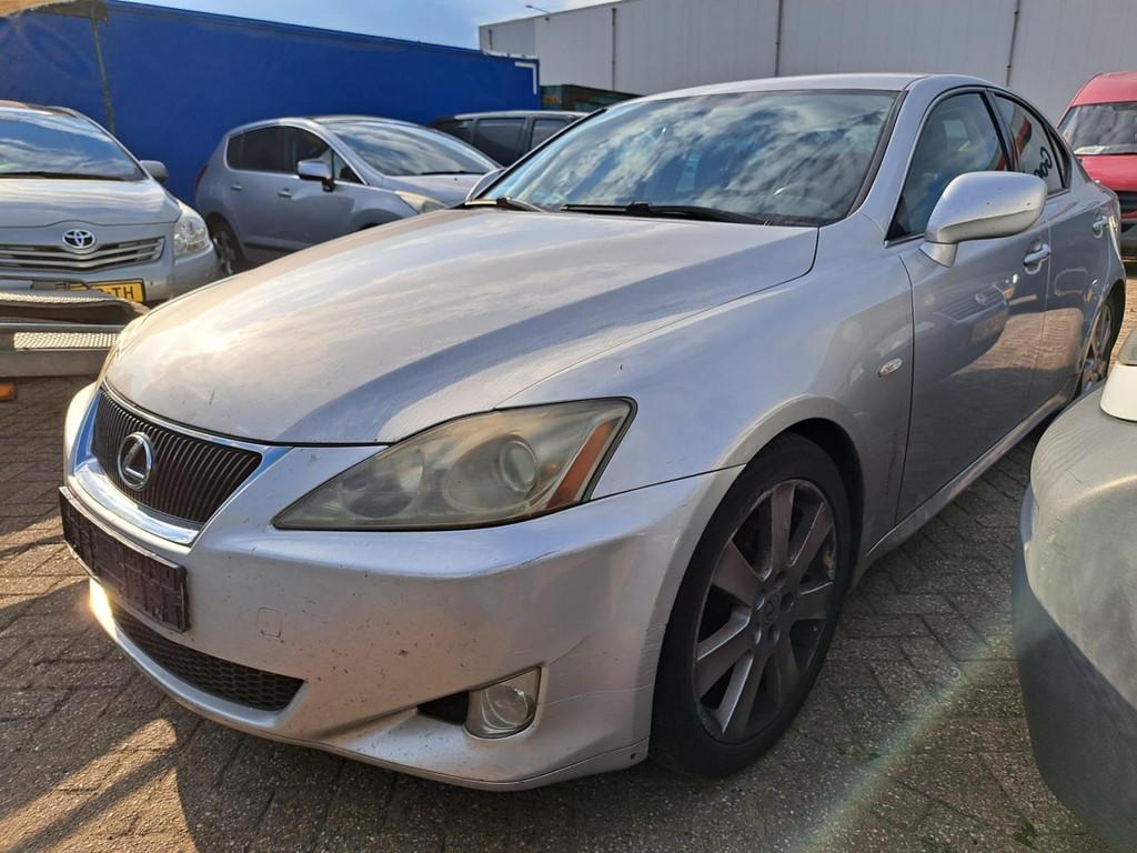 Lexus IS 250 Business MOTOR DEFECT, Gebruikt, 1535 kg, Bedrijf, Grijs