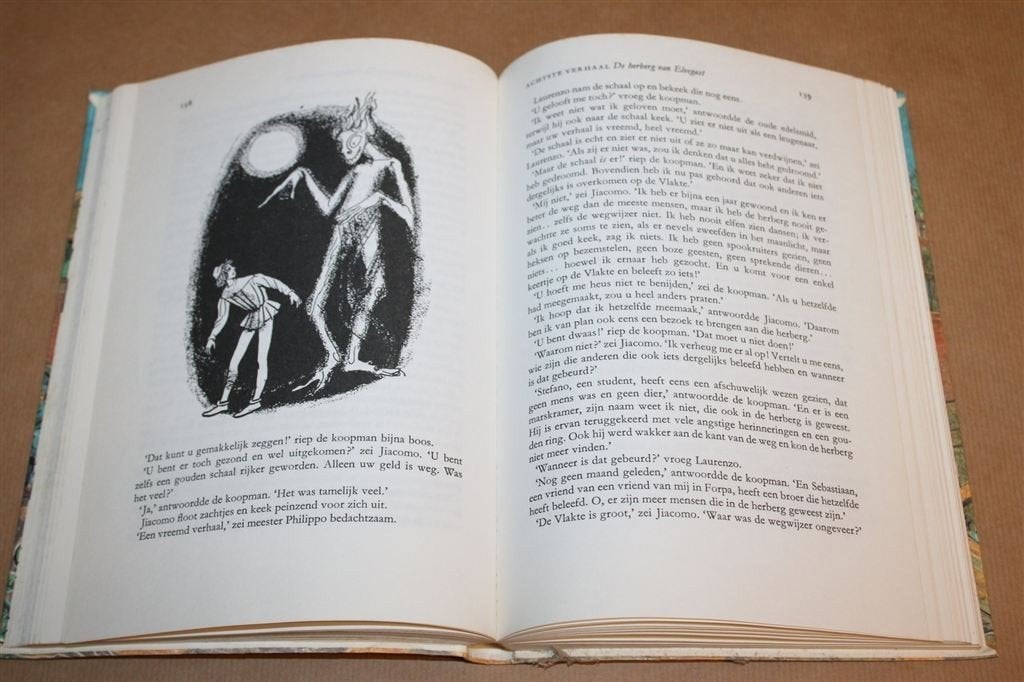 Verhalen van de Tweelingbroers — Tonke Dragt, Leopold 1976, Boeken, Ophalen of Verzenden, Gelezen