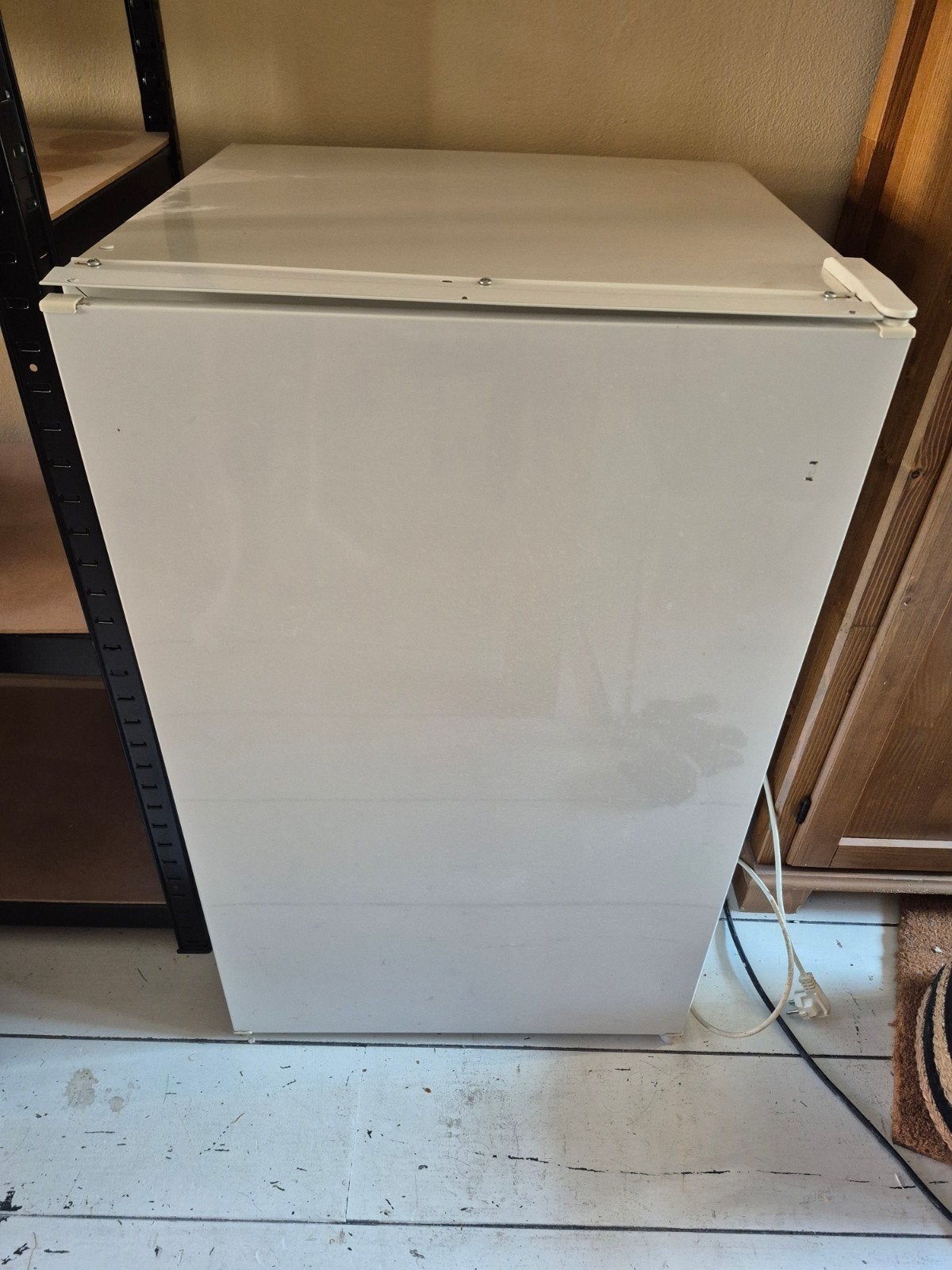 Koelkast Pelgrim (inbouw), 75 tot 100 liter, 45 tot 60 cm, Ophalen, 85 tot 120 cm