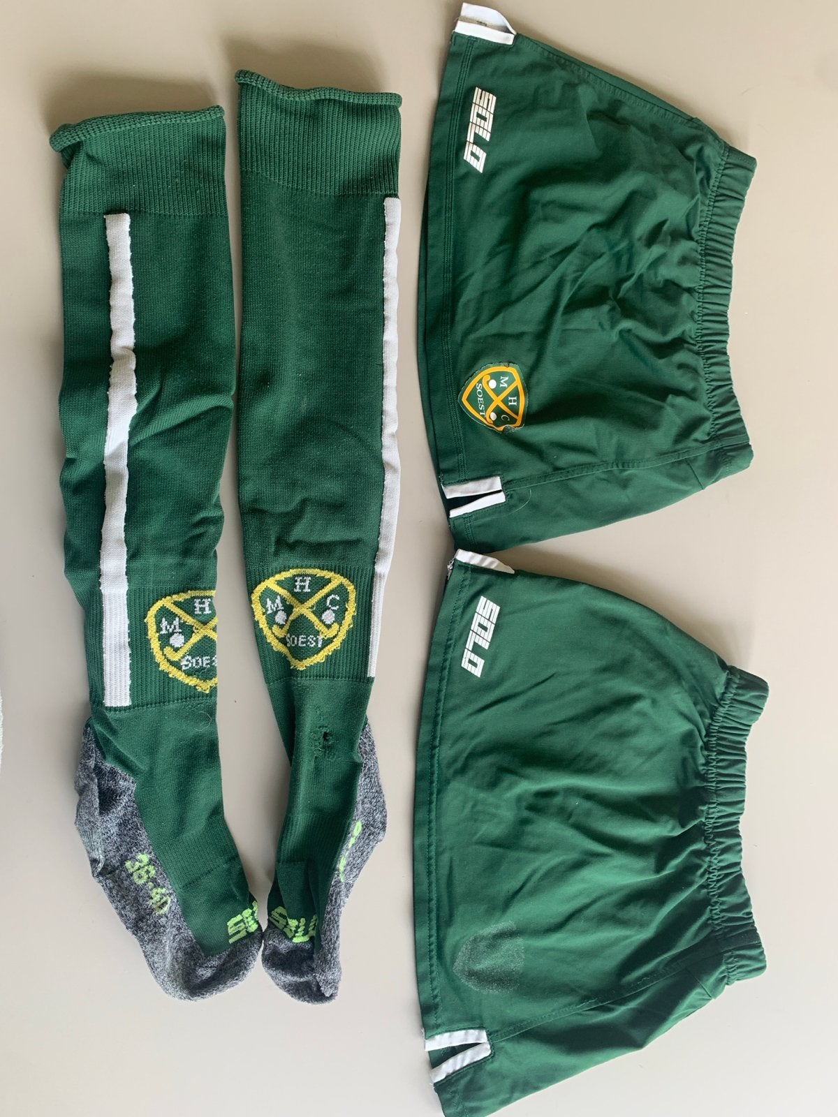MHC Soest hockey rokjes en sokken, Ophalen, Gebruikt, Kleding