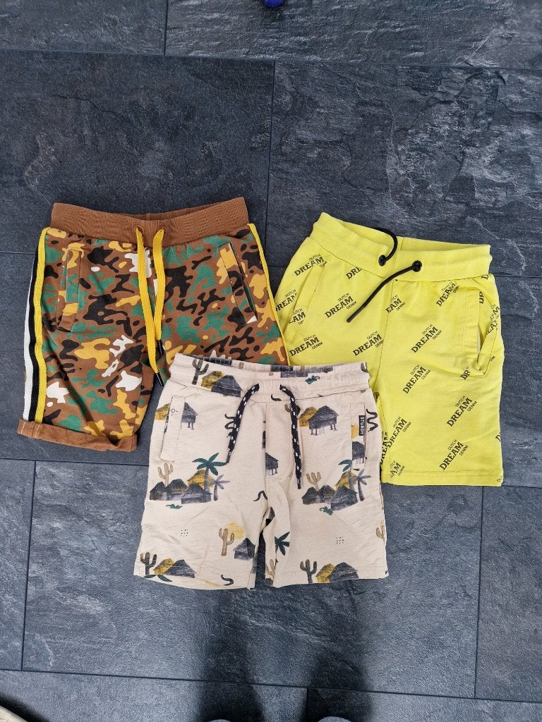 3 shorts maat 116 Sturdy / B'Chill / Dutch Dream Denim, Kinderen en Baby's, Kinderkleding | Maat 116, Verzenden, Zo goed als nieuw