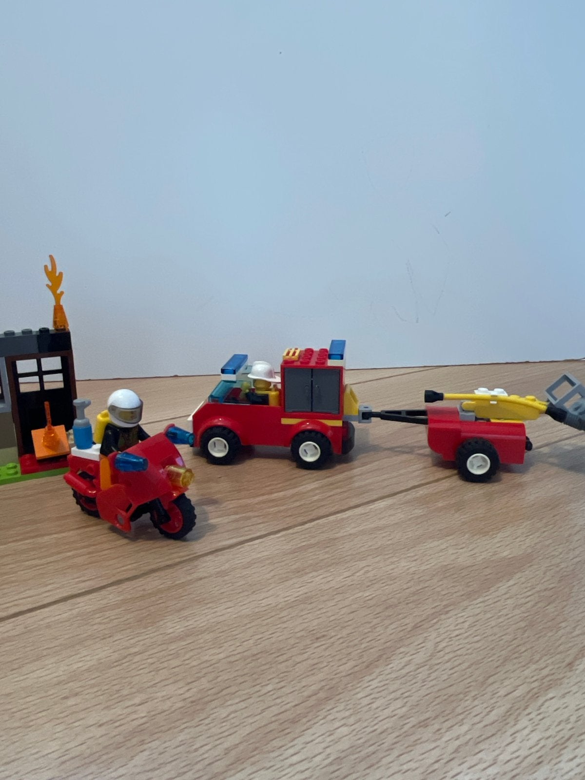 LEGO Juniors Brandweer set 10740 - Compleet met doos, Ophalen of Verzenden, Zo goed als nieuw, Overige merken
