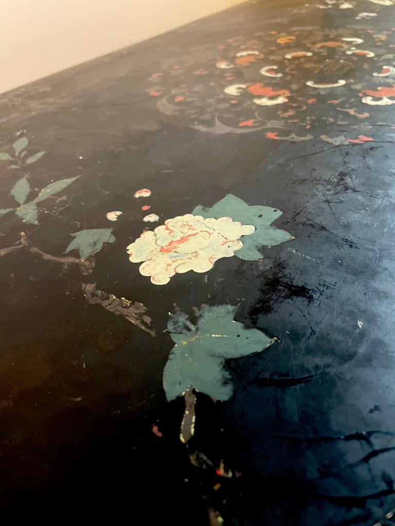 Vintage Chinese salontafel zwart handbeschilderd bloemen, Huis en Inrichting, Tafels | Salontafels, Ophalen, Gebruikt, 100 tot 150 cm