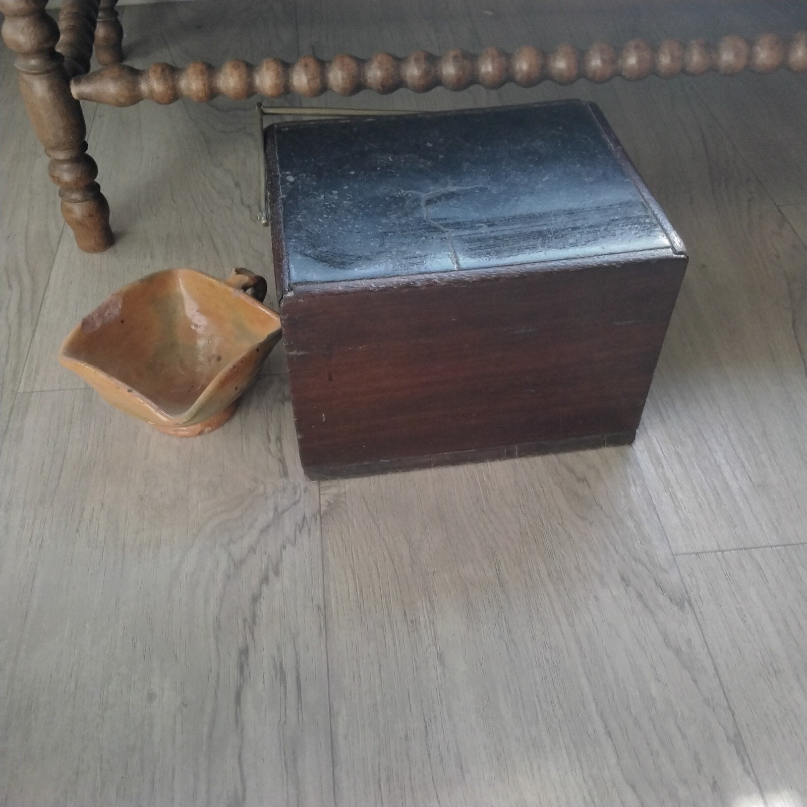 Antieke kerkstoof  met koperen handvat, Ophalen of Verzenden, Gebruikt, 50 tot 100 cm, Minder dan 50 cm