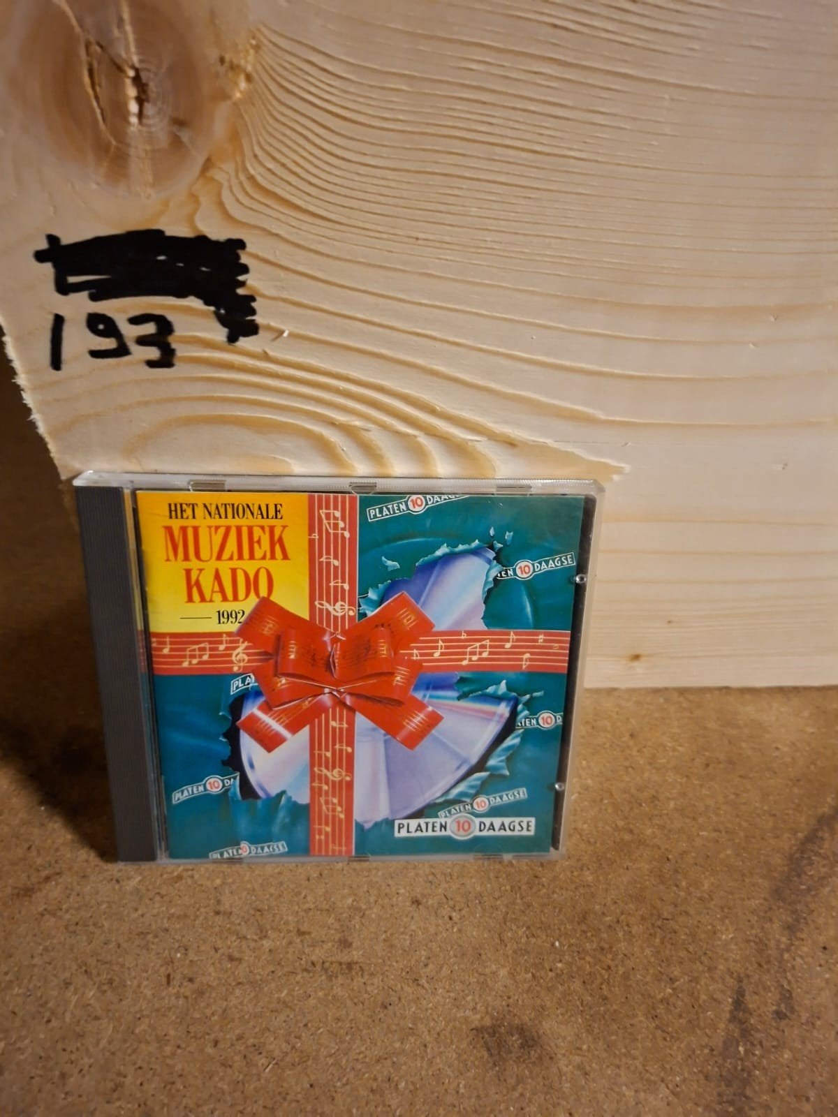 Het Nationale Muziek Kado 1992 - Platen 10 Daagse CD, Ophalen of Verzenden, Gebruikt, Pop, Verzamelalbum