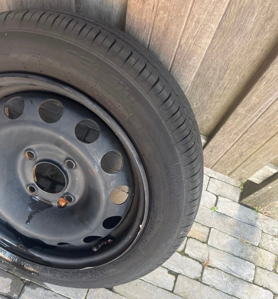 Zo goed als nieuwe band voor Opel E-Rocks 14 inch, Ophalen, Zo goed als nieuw
