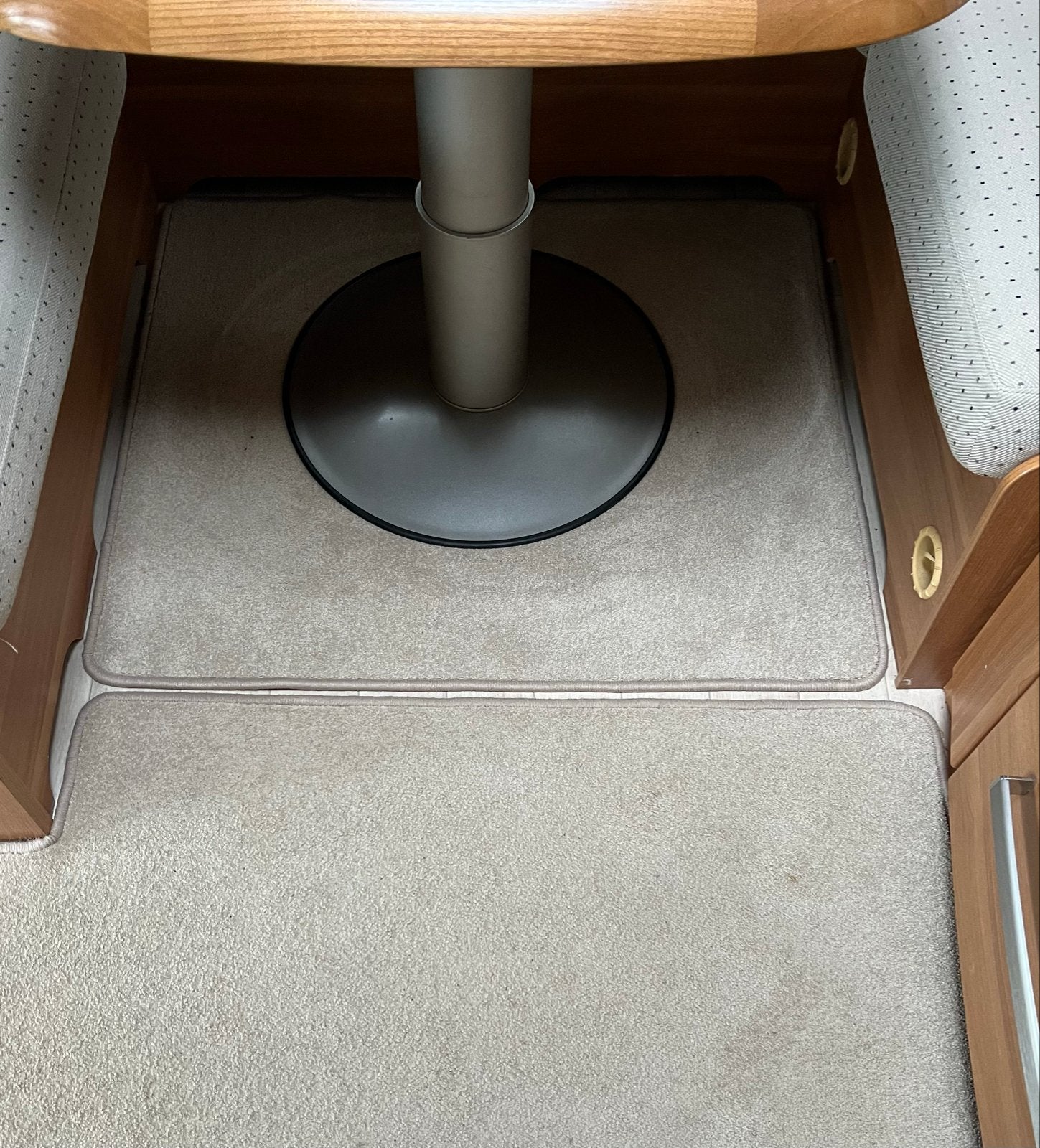 4-delige tapijtset Fendt 515 SG (2014) - Zo goed als nieuw, Caravans en Kamperen, Ophalen of Verzenden, Zo goed als nieuw