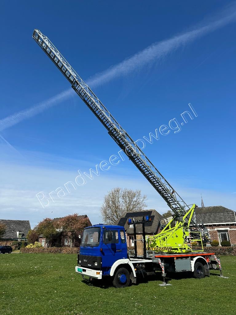 Magirus Deutz Iveco 80-13A '86, 71dkm. MRB+Mileuzone vrij!, Auto's, Vrachtwagens, Zwart, Iveco, Blauw, Bedrijf
