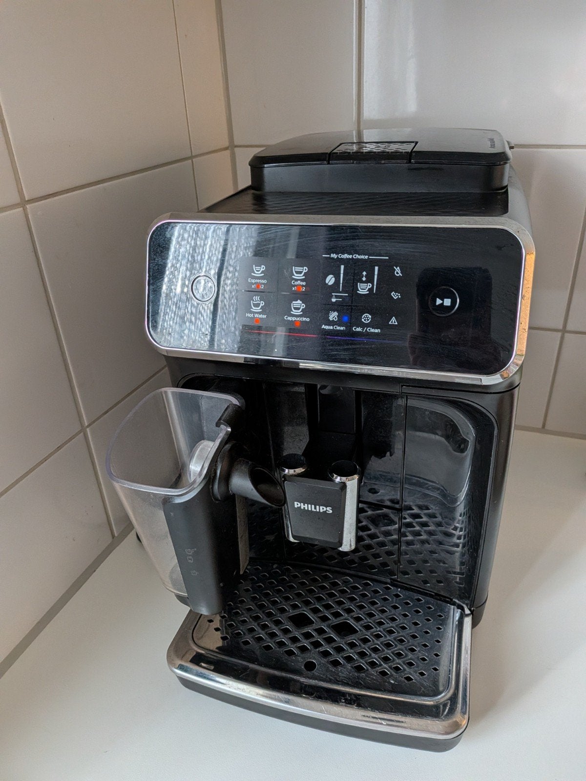 Philips Series 2200 EP2230 volautomatische koffiemachine, Ophalen, Gebruikt
