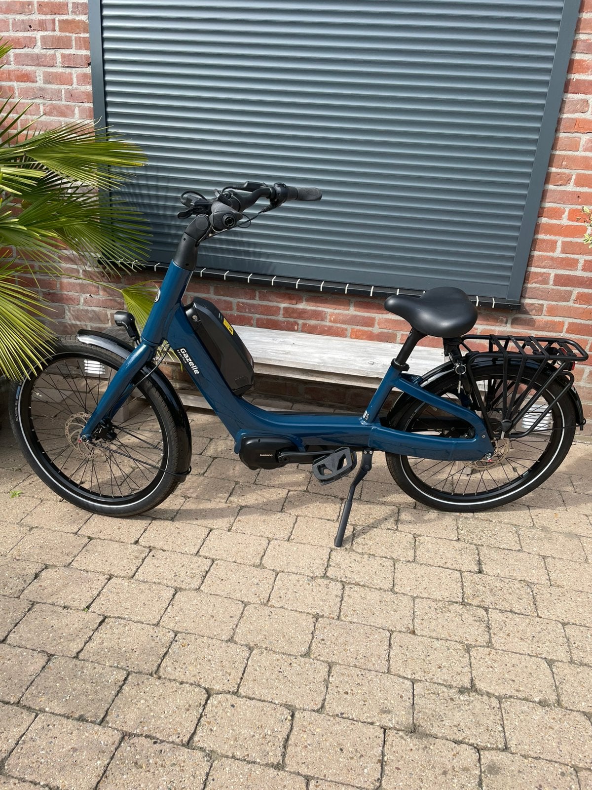 Foto 4 van Gazelle Easyflow Mallard Bleu 504kw accu en  79 kilometer