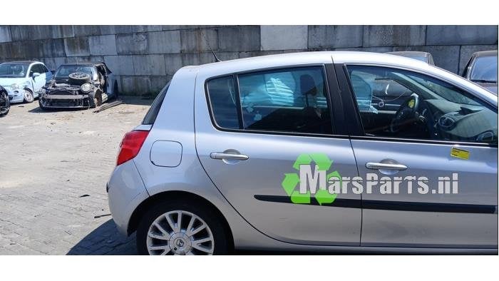 Portier 4Deurs rechts-achter van een Renault Clio, Auto-onderdelen, Gebruikt, -, Deur, -