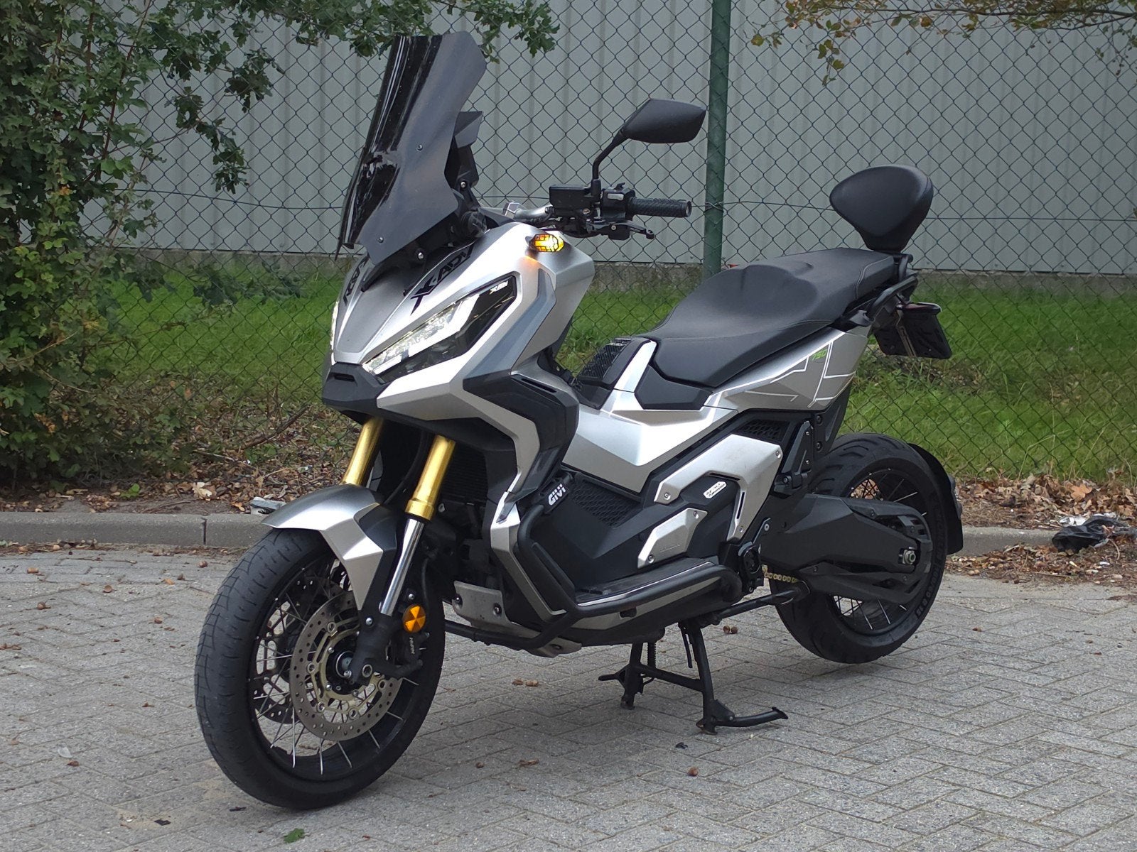 Honda X-ADV 750 2021 met Arrow uitlaat weinig km nette motor, Scooter, Bedrijf, Automaat