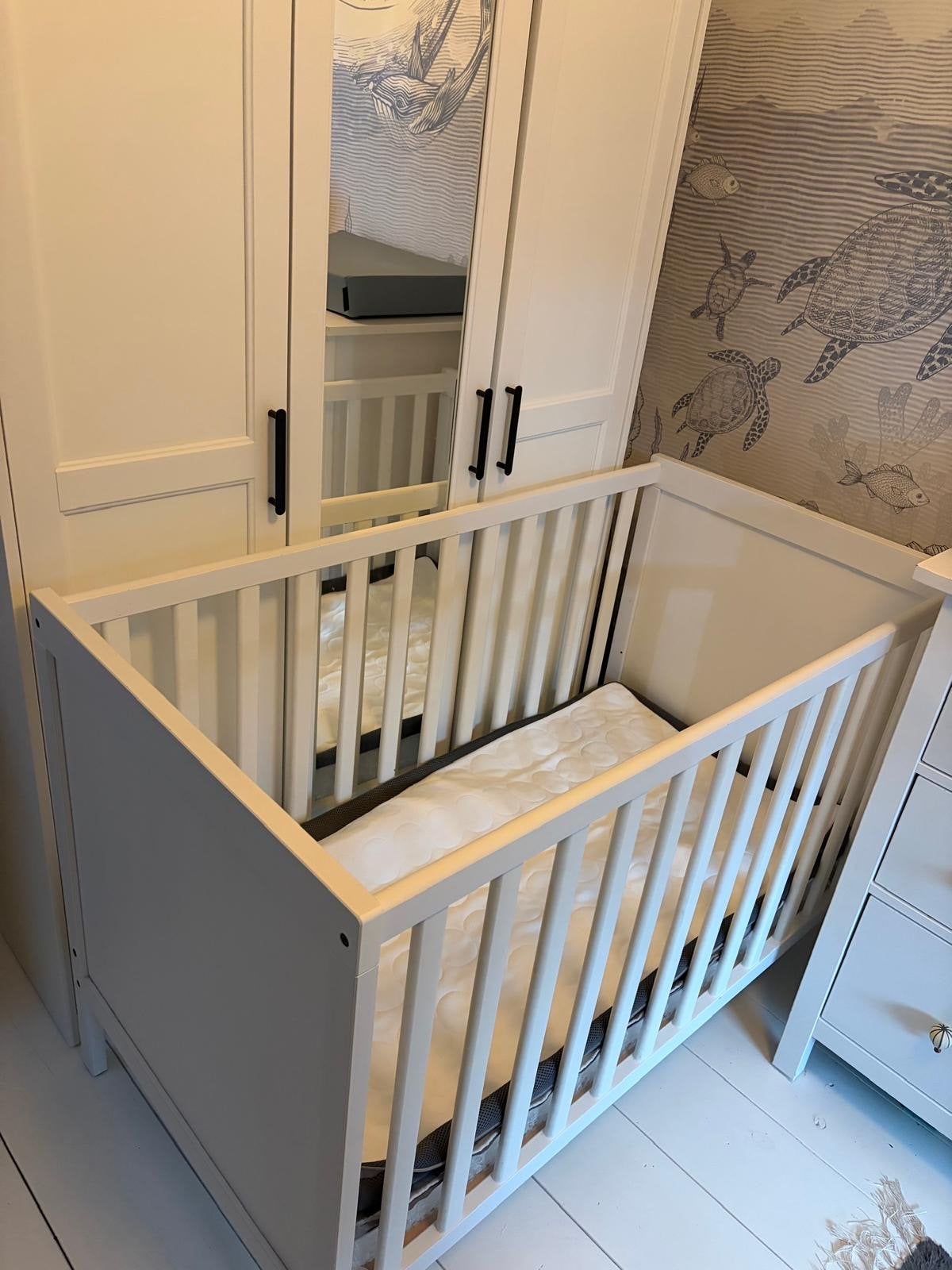 Ikea Sundvik ledikant met Himlalav matras (120x60cm), Kinderen en Baby's, Ophalen, Zo goed als nieuw, Ledikant