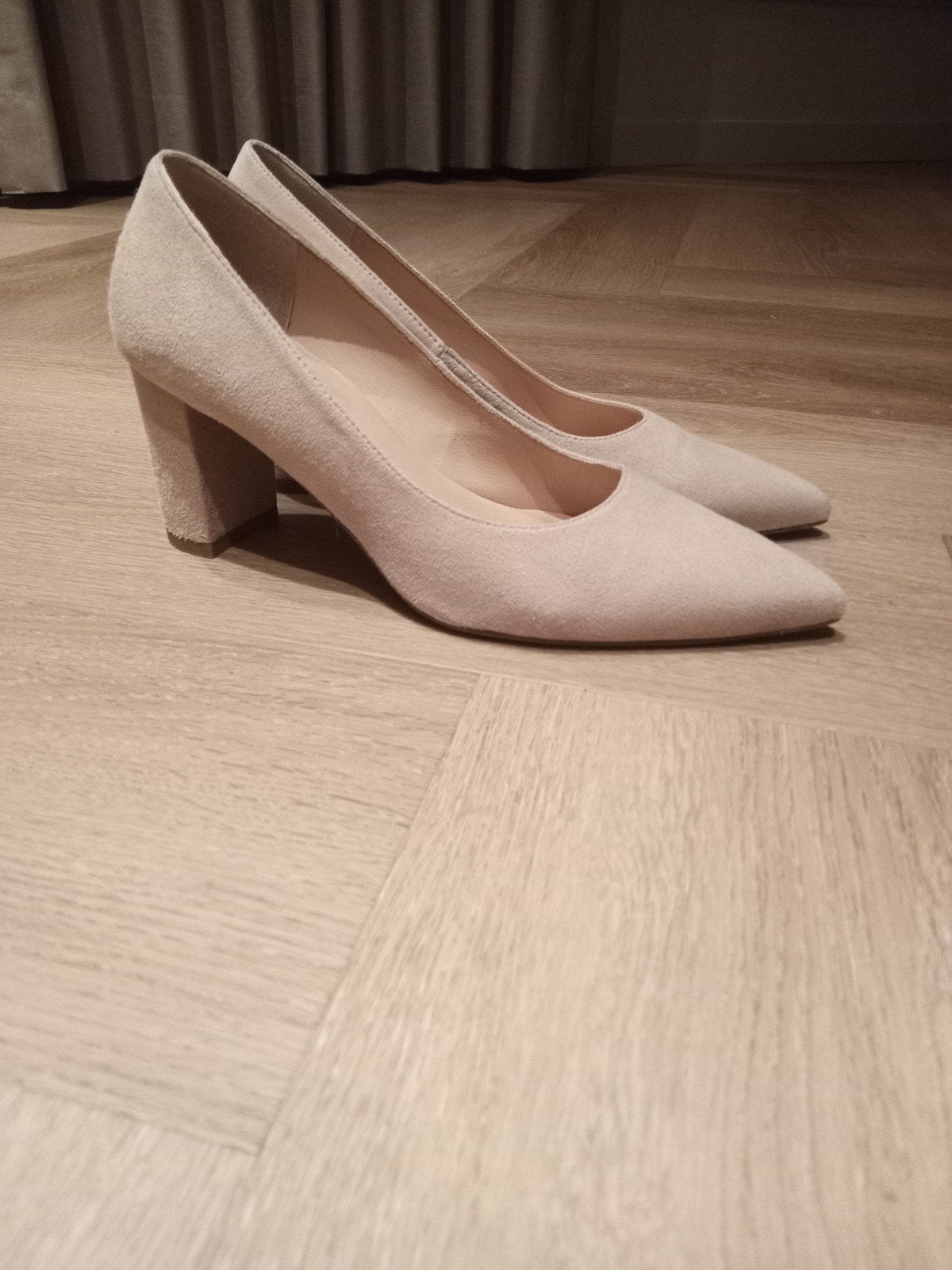 peter kaiser pumps beige maat 37, Kleding | Dames, Peter Kaiser, Beige, Ophalen of Verzenden, Zo goed als nieuw