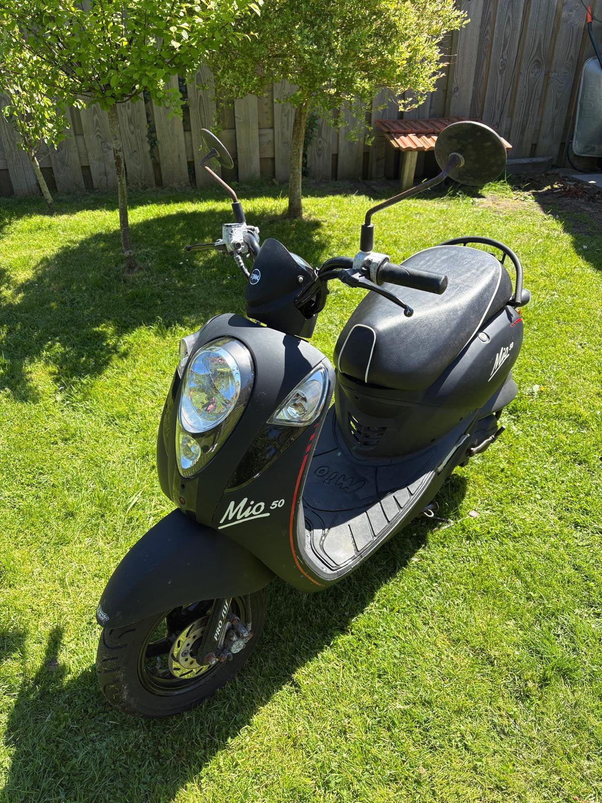 Mio scooter, Ophalen, Zo goed als nieuw, Benzine, Mio