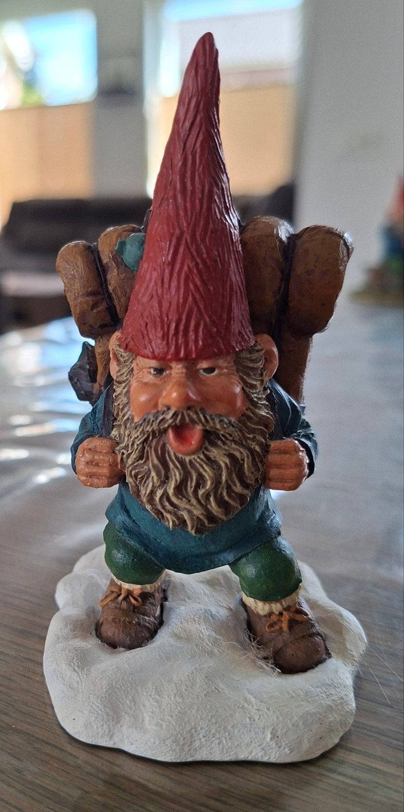 John with backpack. Classic Gnomes. Rien Poortvliet., Verzamelen, Beelden en Beeldjes, Ophalen of Verzenden, Zo goed als nieuw