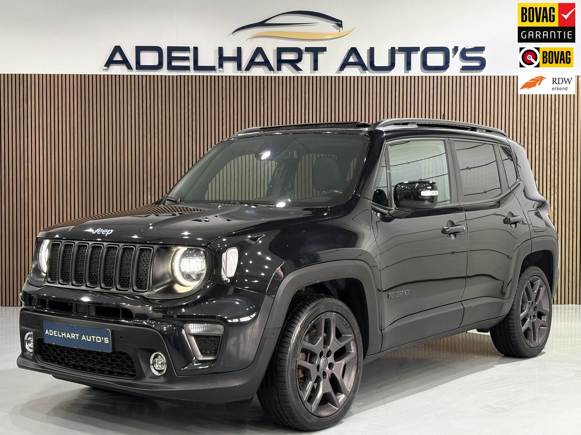 Jeep Renegade 4xe 240 Plug-in Hybrid Electric S / Panorama d, Auto's, Automaat, Dealer onderhouden, Gebruikt, Zwart