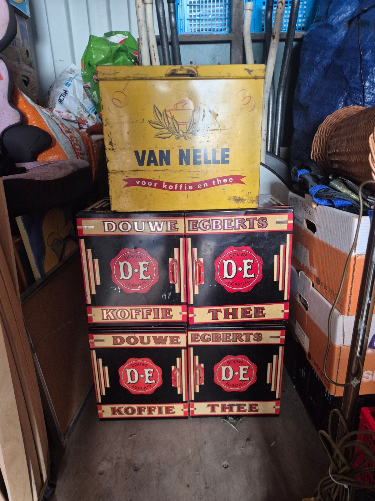 Vintage blikken: 2x Douwe Egberts met deurtjes, 1x Van Nelle, Verzamelen, Blikken, Ophalen of Verzenden, Gebruikt, Koffie, Douwe Egberts