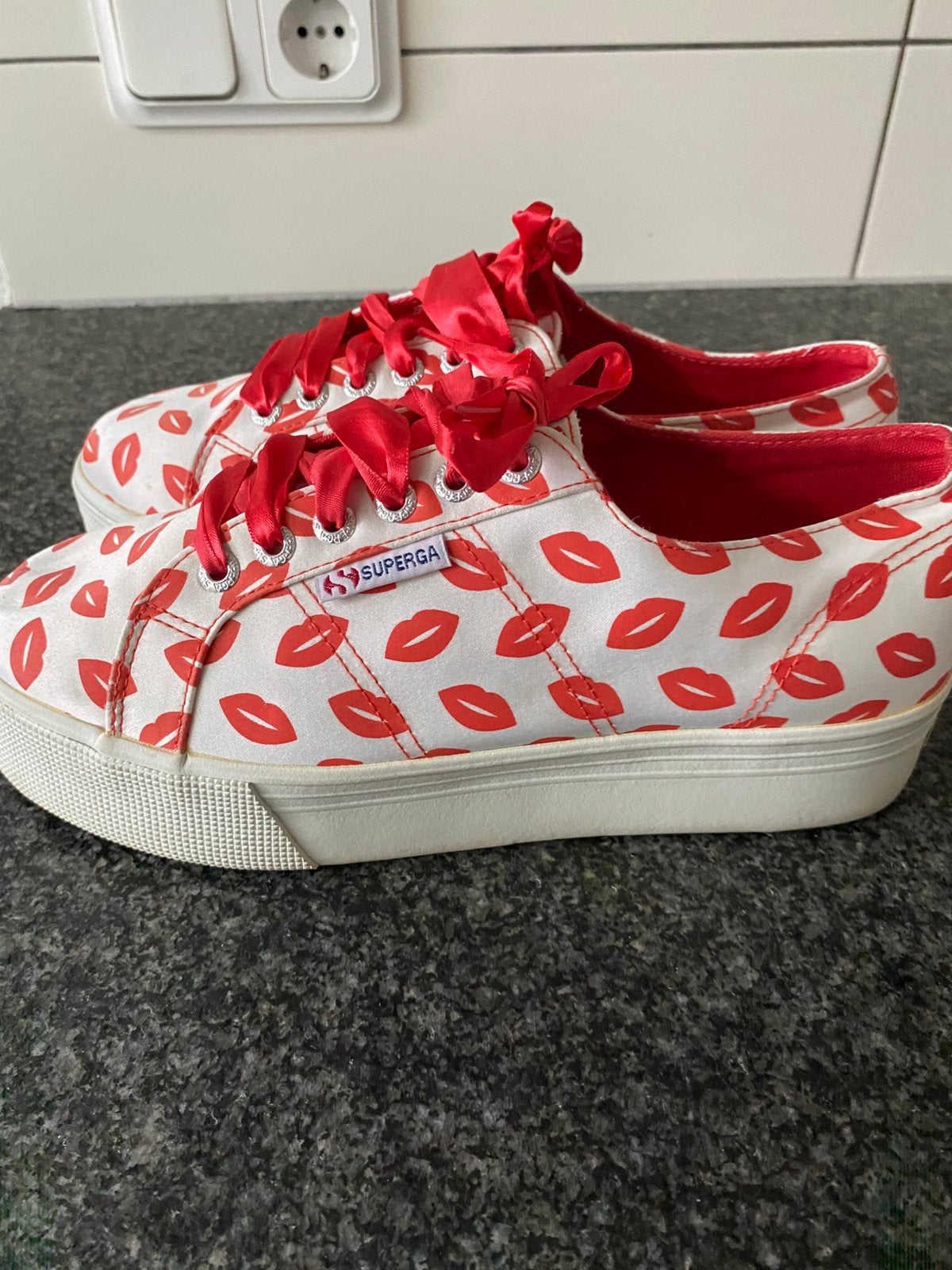 Superga -Lizzy van der Ligt Sneakers - Maat 39, nieuwstaat, Wit, Ophalen of Verzenden, Sneakers of Gympen, Zo goed als nieuw