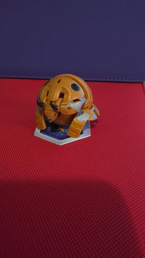 Battle planet	Aurelus Trhyno B300 Bakugan, Ophalen of Verzenden, Zo goed als nieuw