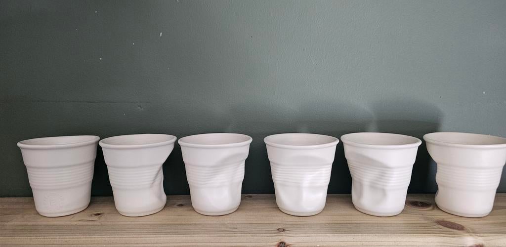 6 gekeukelde bekers nieuw, Keramiek, Nieuw, Ophalen of Verzenden, Overige stijlen
