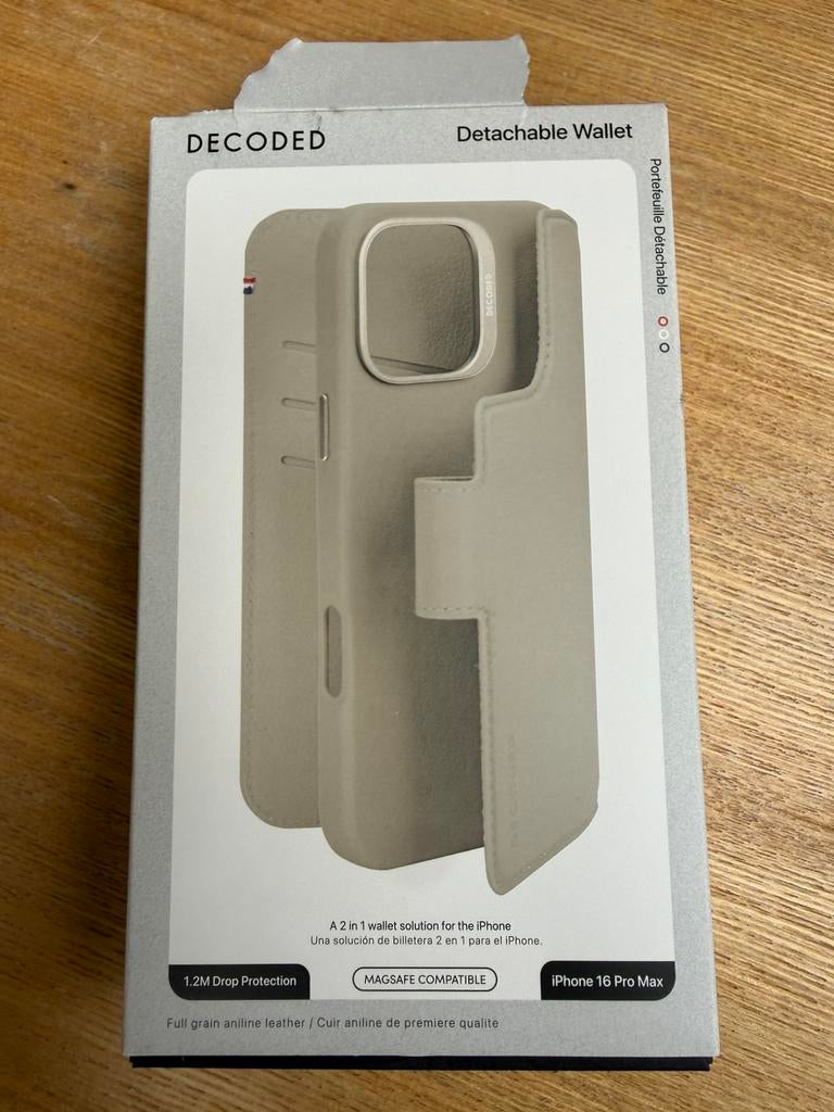 NIEUW Decoded leren 2 in 1 wallet iPhone 16e hoesje clay, Ophalen of Verzenden, Nieuw