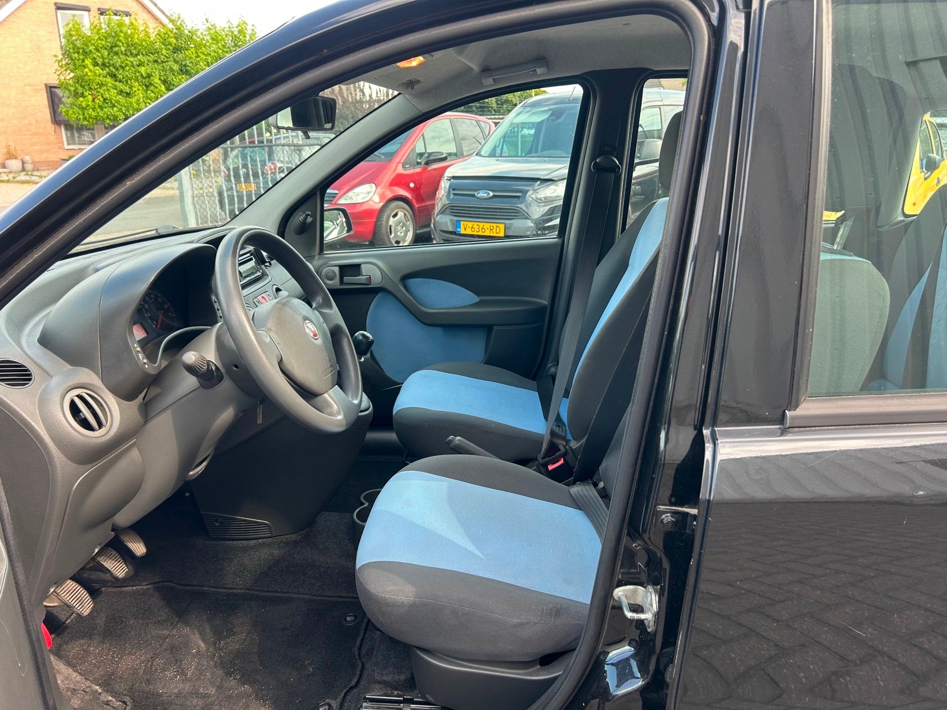 Fiat Panda 1.2 Young | AIRCO | APK 08-2027 |, Auto's, Fiat, Voorwielaandrijving, Stof, Gebruikt, Zwart