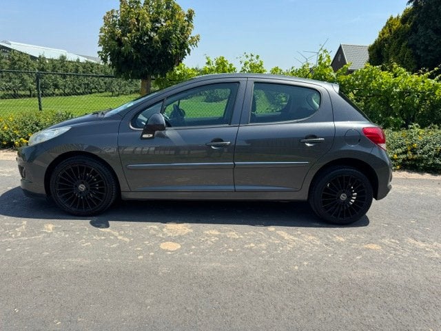 Peugeot 207 1.4 AIRCO|CRUISE|5DEURS|LM VELGEN|APK 2027, Voorwielaandrijving, Euro 5, Gebruikt, 1064 kg