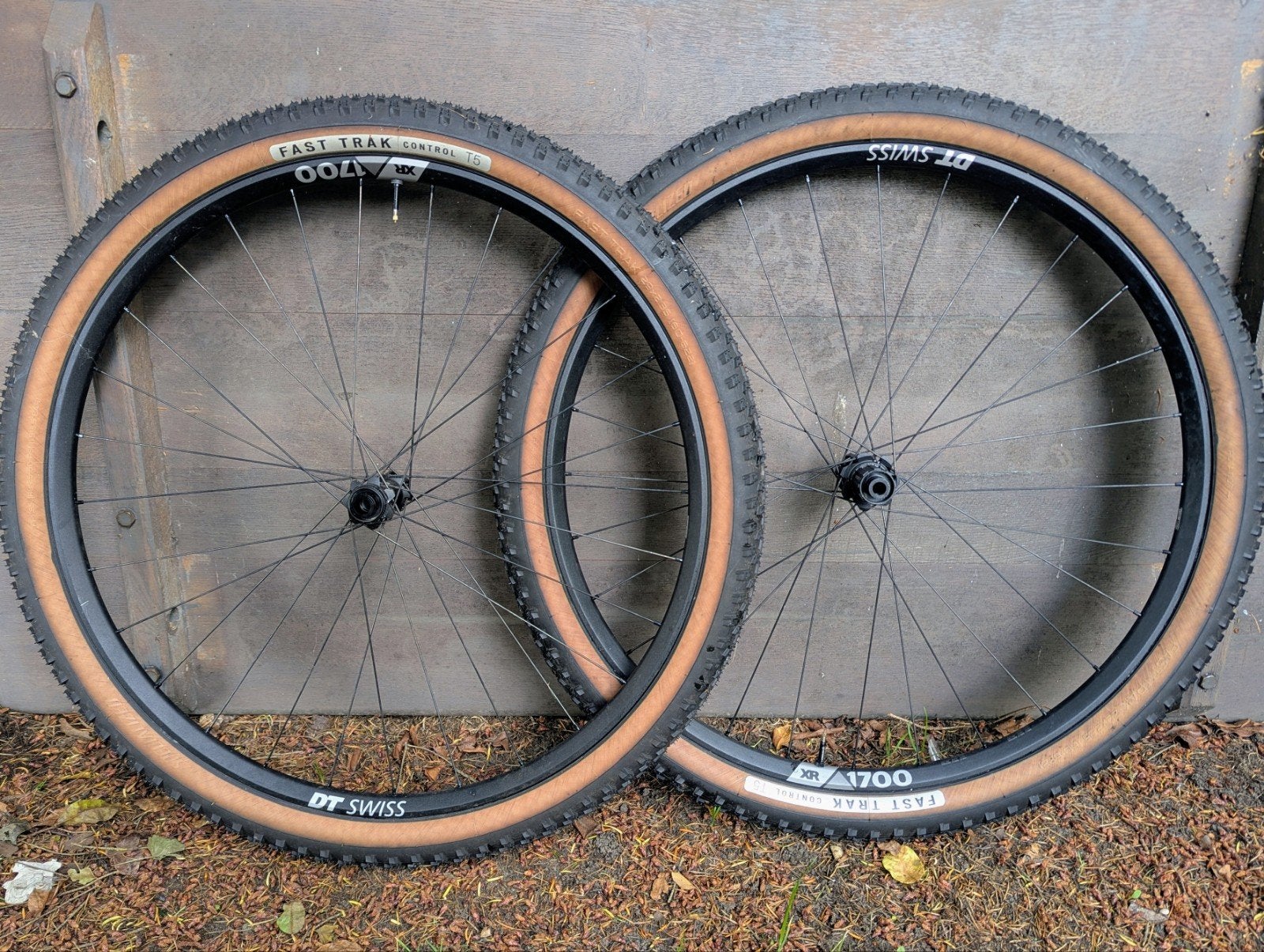 DT Swiss XR 1700 Spline MTB Wielset met Specialized banden, Wiel, DT Swiss, Ophalen of Verzenden, Zo goed als nieuw