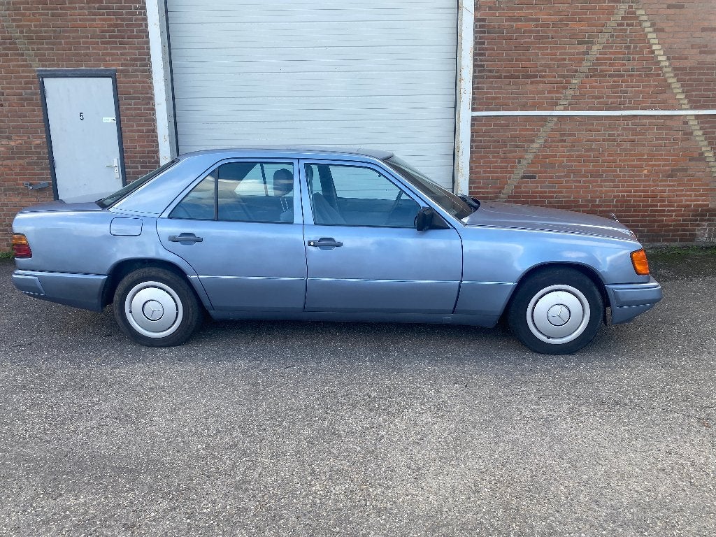 Mercedes 250D, W124, 1986 Oldtimer Belastingvrij met APK, foto 5