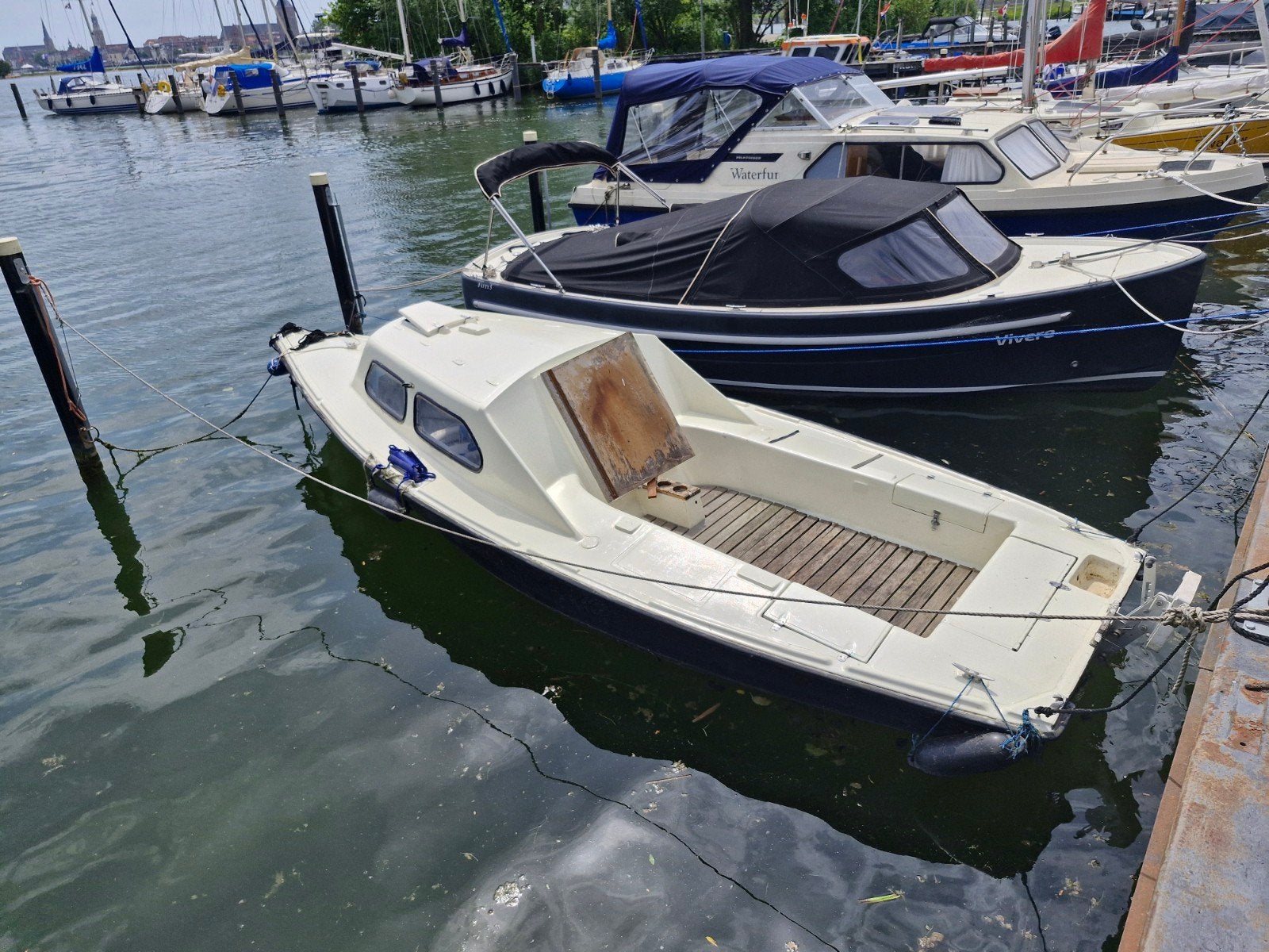 BIEDEN  vanaf € 400 KAJUIT BOOTJE 6m met kielzwaard, Kajuitboot, Ophalen, Polyester, Trailer