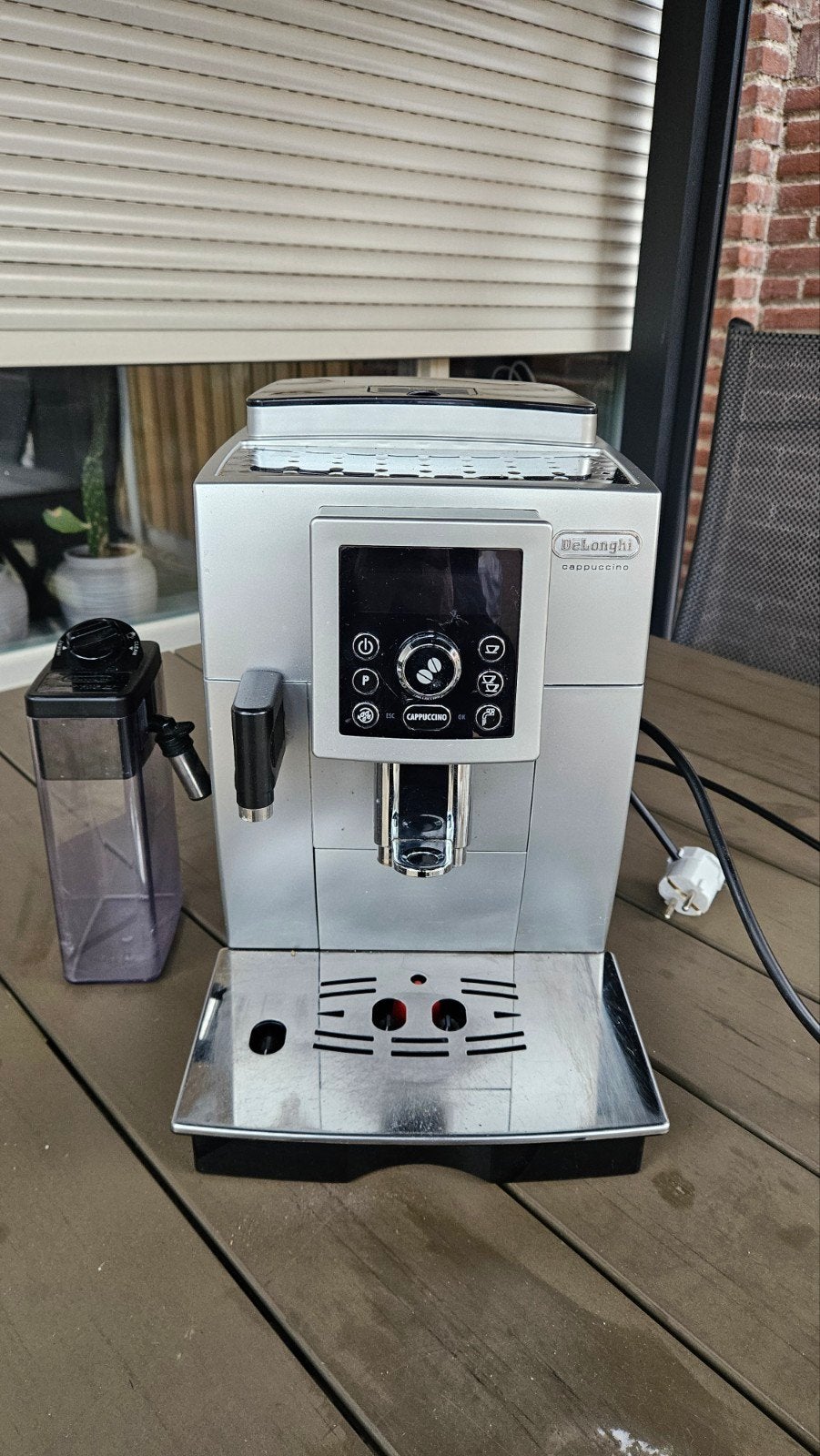DeLonghi Koffiezetapparaat met bonen - ECAM23.460.SB EX:4, Gebruikt, Koffiemachine, Koffiebonen, Ophalen
