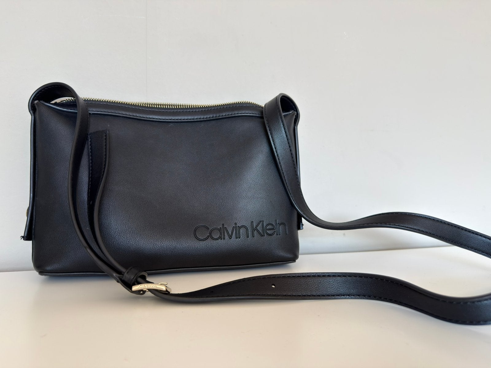 Originele Calvin Klein Crossbody Tas / Schoudertas, Ophalen, Zo goed als nieuw, Zwart, Schoudertasje