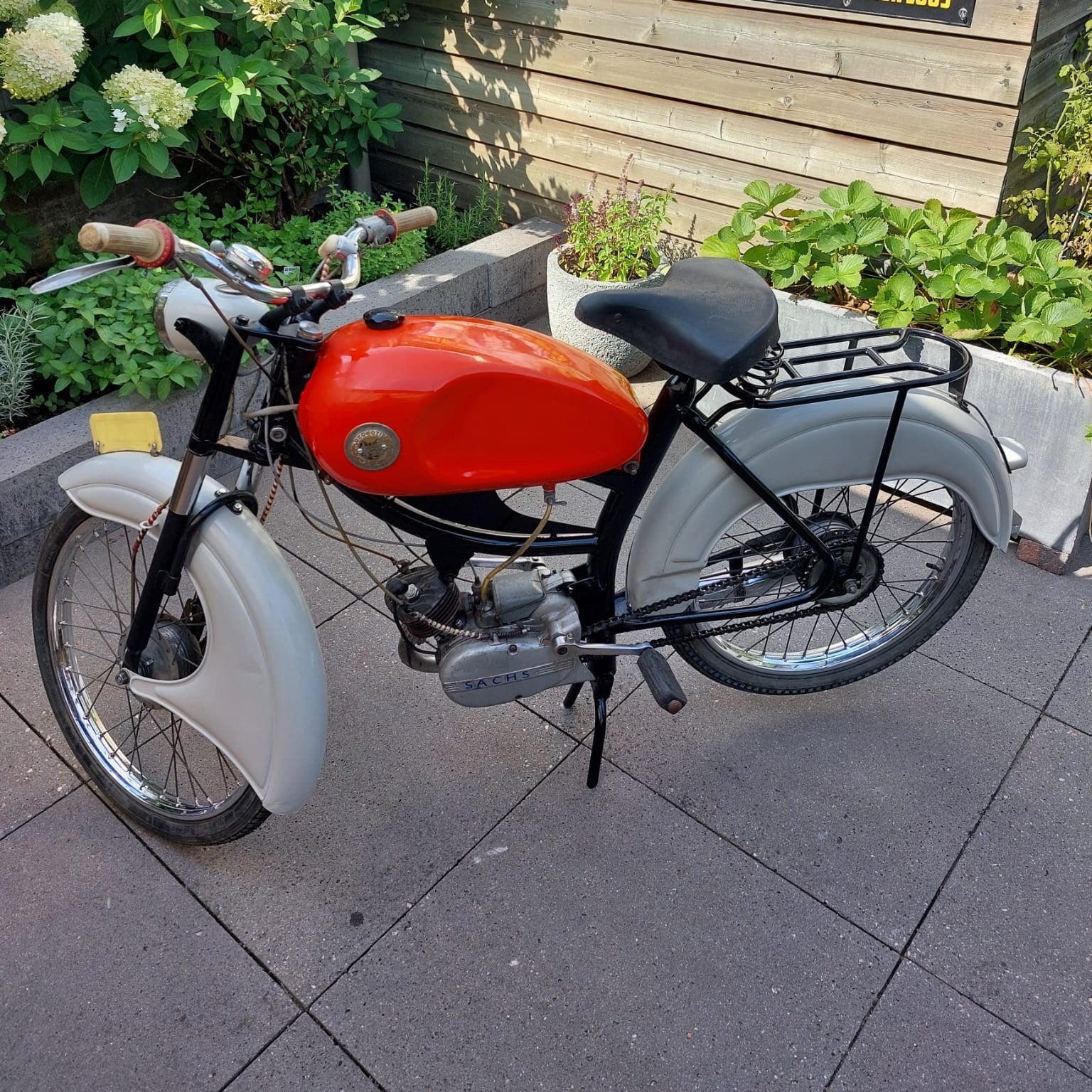 te koop: locomotief HiFi 8, Ophalen, 2 versnellingen