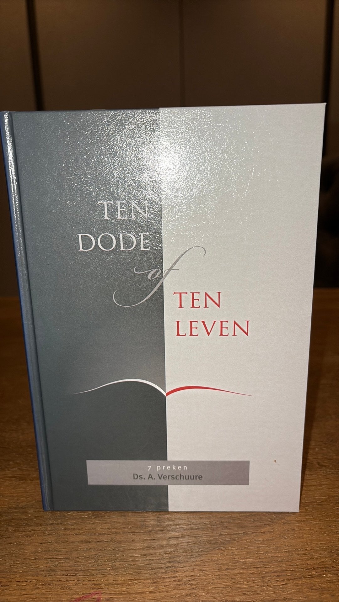 Ds A Verschuure Ten dode of ten leven, Ophalen of Verzenden, Zo goed als nieuw