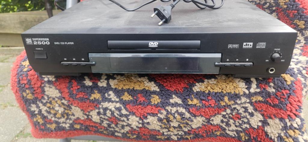 Dvd . Merk supervission 2500
 Voor maar 30 euro, Ophalen of Verzenden, Zo goed als nieuw, Dvd-speler, Overige merken