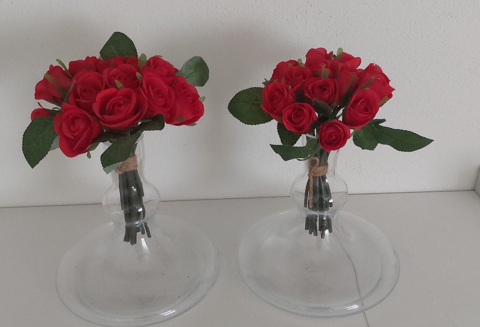 Set van 2 vazen met rode kunstrozen, 34 cm hoog, Huis en Inrichting, Woonaccessoires | Kunstplanten en Kunstbloemen, Zo goed als nieuw